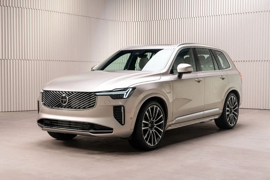 Volvo XC90 2025